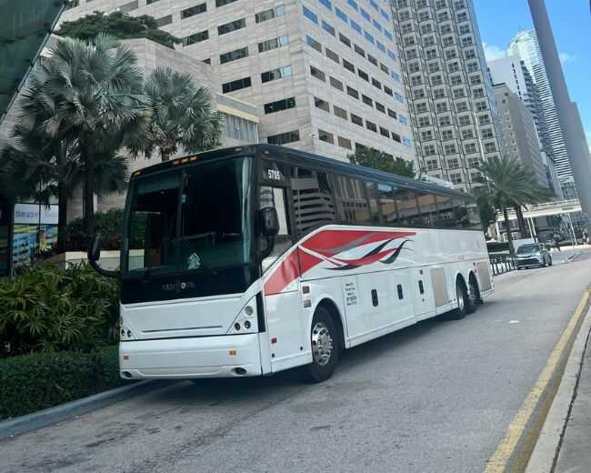 Miami bus rentals with Five Star Tours Miami